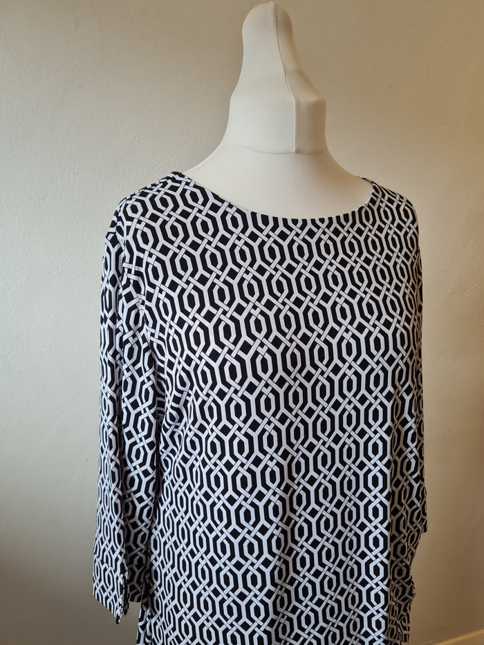 Ruth Langsford Black Geo Print Maxi Dress Size XL