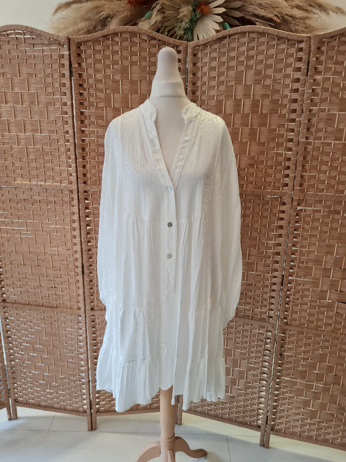 Saffron dress in cream