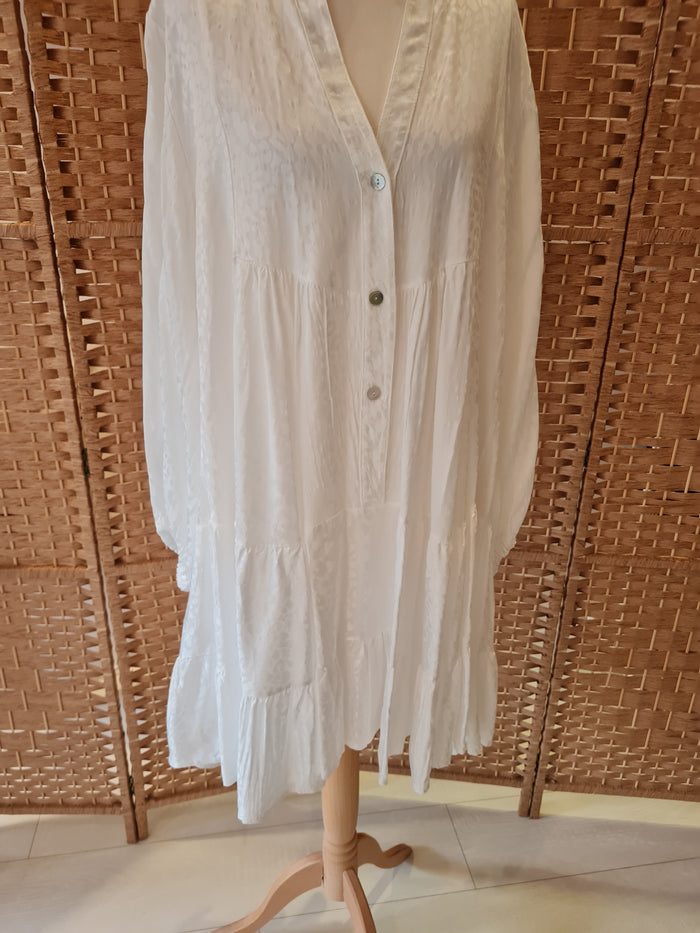 Saffron dress in cream