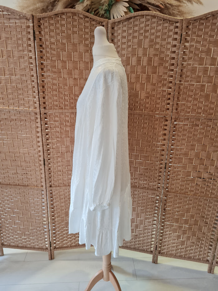Saffron dress in cream