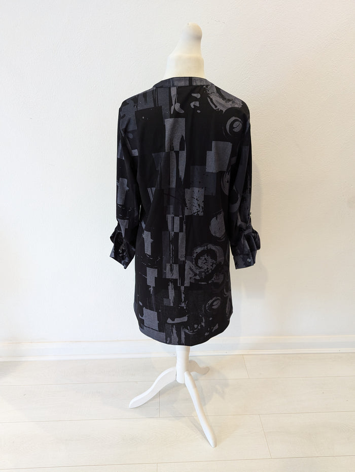 Saloos Black/ Grey Smock Dress 12