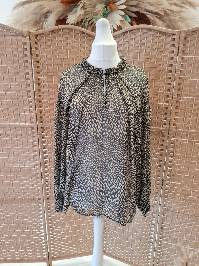 Second Female Black/Beige V Blouse XL