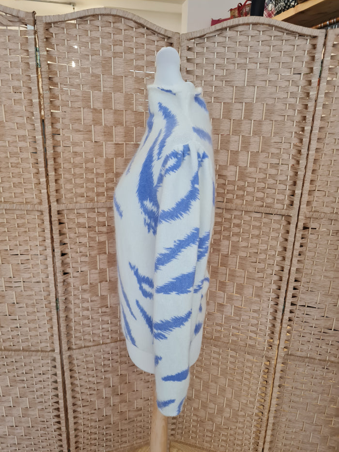 Second Female White/Blue Jumper XS