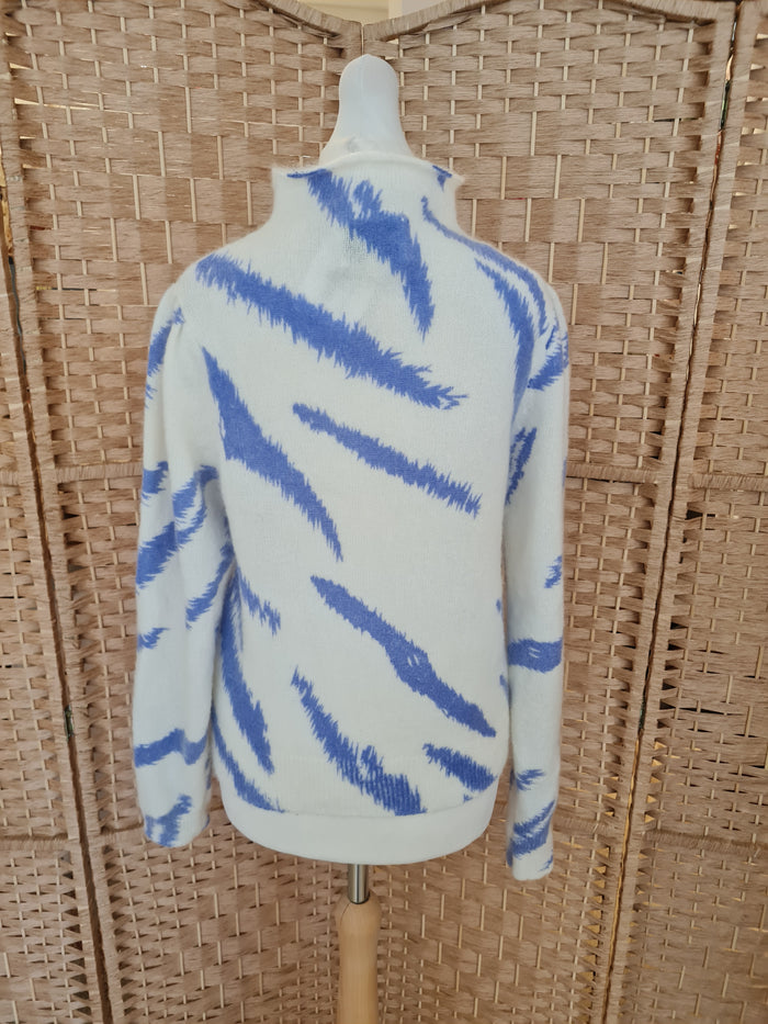 Second Female White/Blue Jumper XS