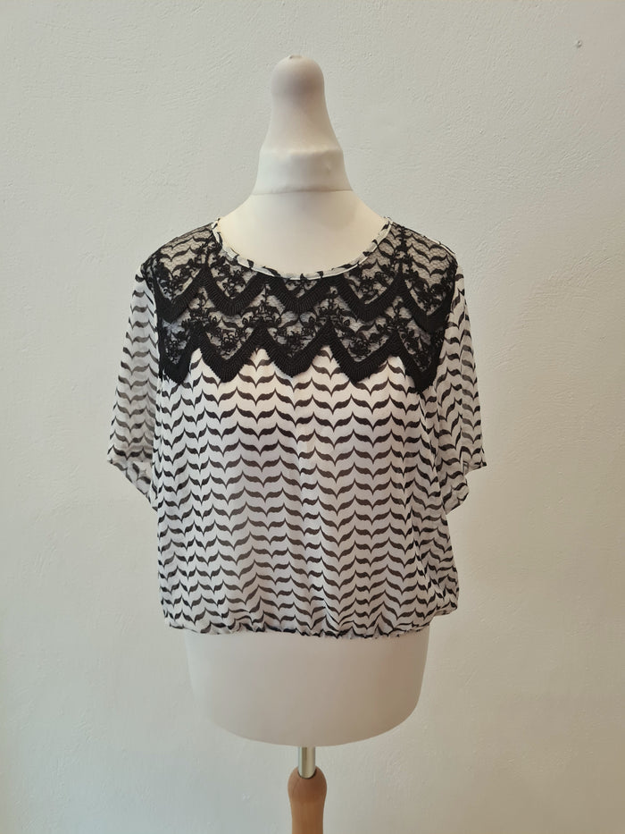 Silvian Heach Black/White zigzag Top S