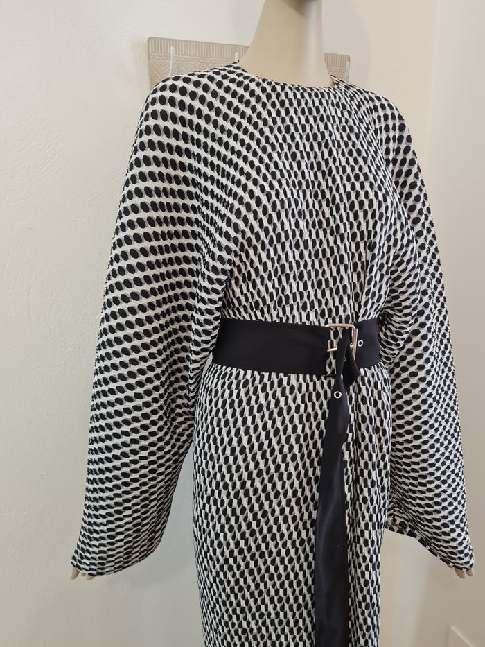 Solace London Black/White Mirabelle Dress Size 14 (new)
