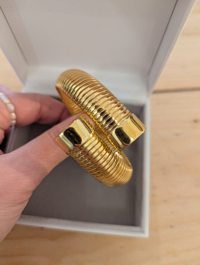 Soru Gold Plated Cuff