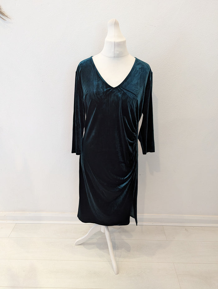 Sosandar Green Velour Dress 18