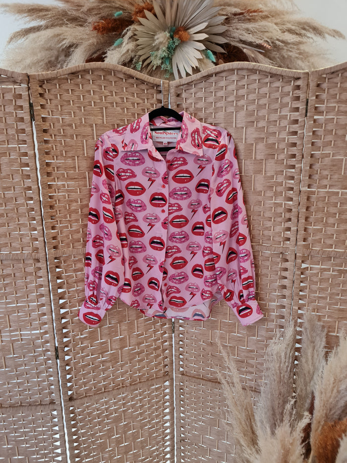 Soul Sisters Lips Blouse XS