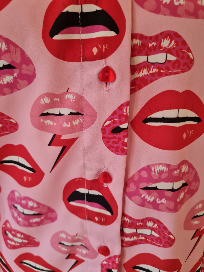 Soul Sisters Lips Blouse XS