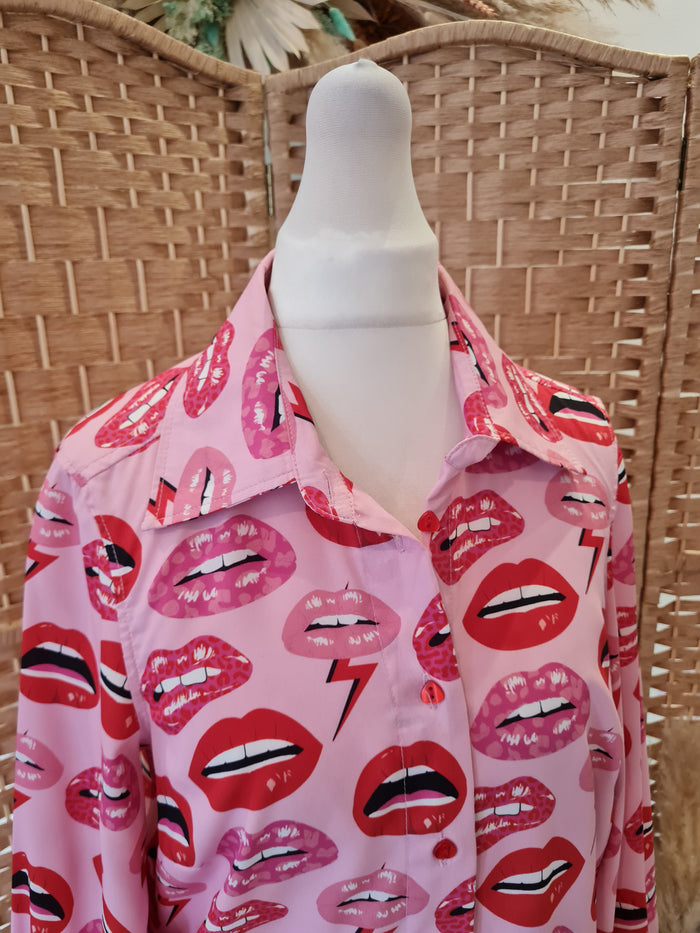 Soul Sisters Lips Blouse XS