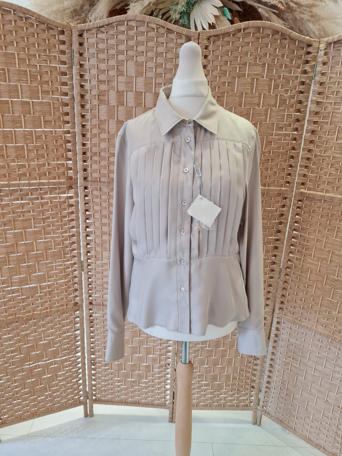 Sportsmax Champagne Pleat Front Blouse NWT Size 12