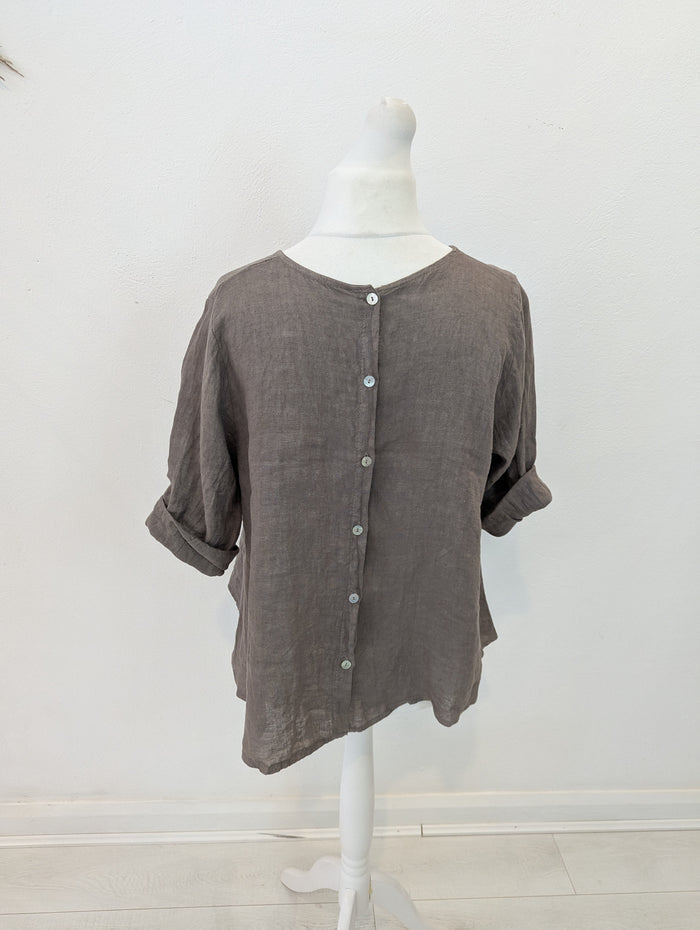 Style Hax Linen Top in Taupe