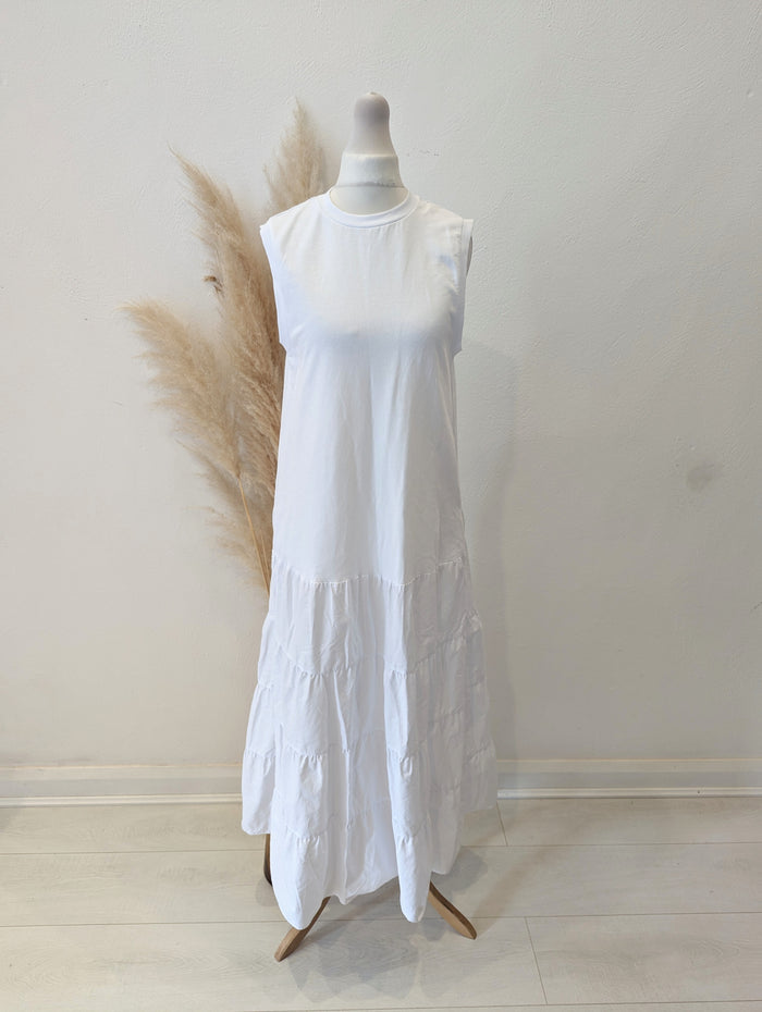 Ted Baker White Tiered Maxi Size 1 (8/10)