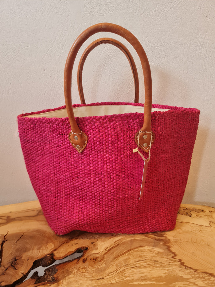 Terre Rouge Cerise tote bag