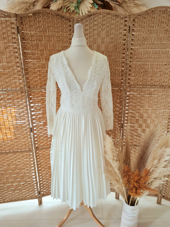 The 8th Sign White Pleat Dress 10