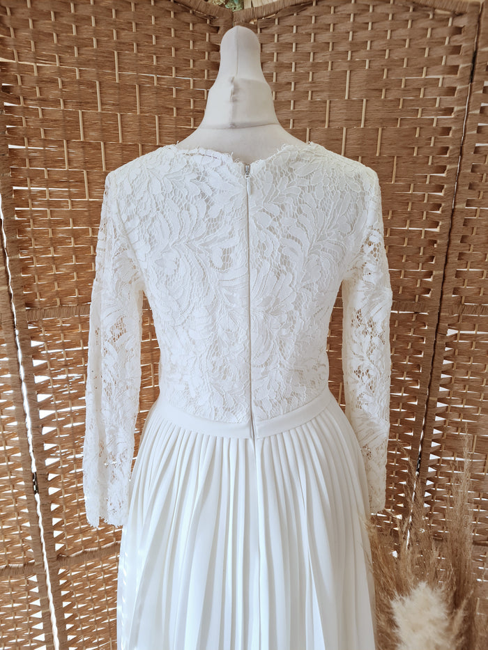 The 8th Sign White Pleat Dress 10