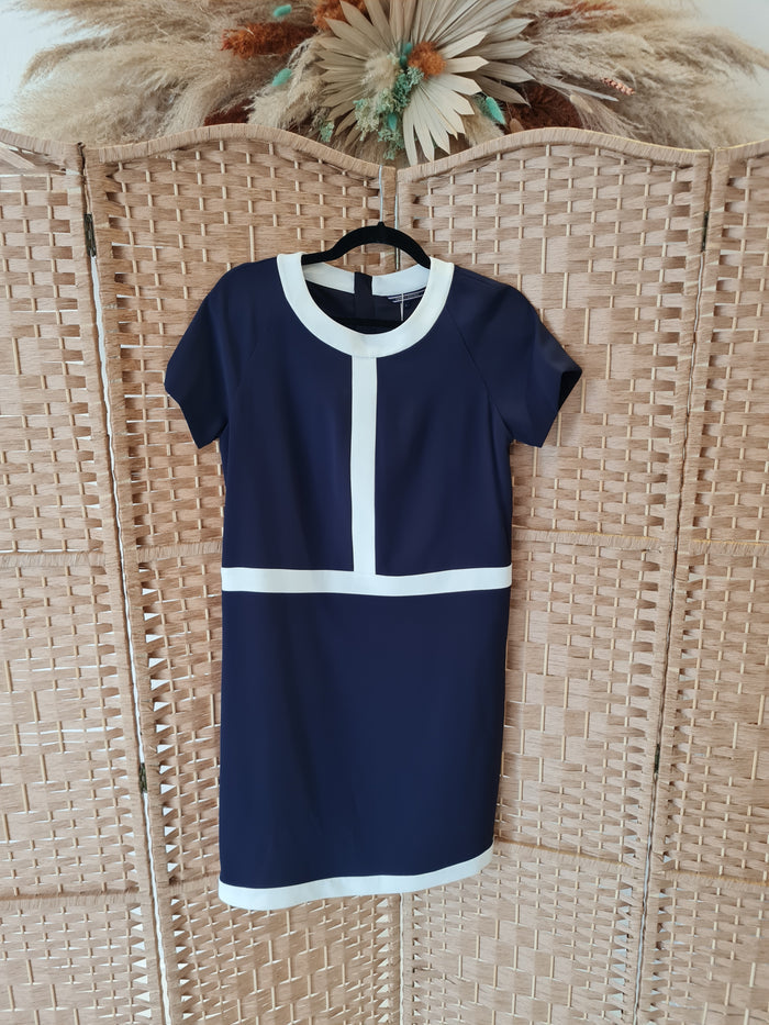 Tommy Hilfiger navy/white shift 10