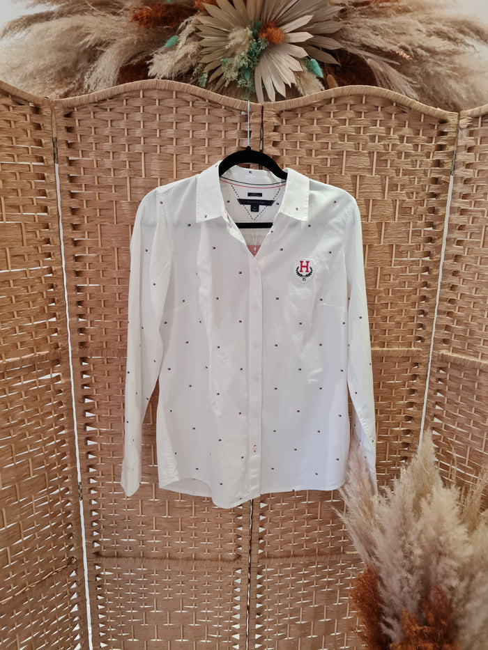 Tommy Hilfiger white logo shirt M
