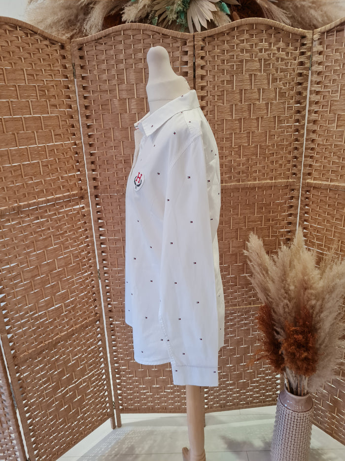 Tommy Hilfiger white logo shirt M