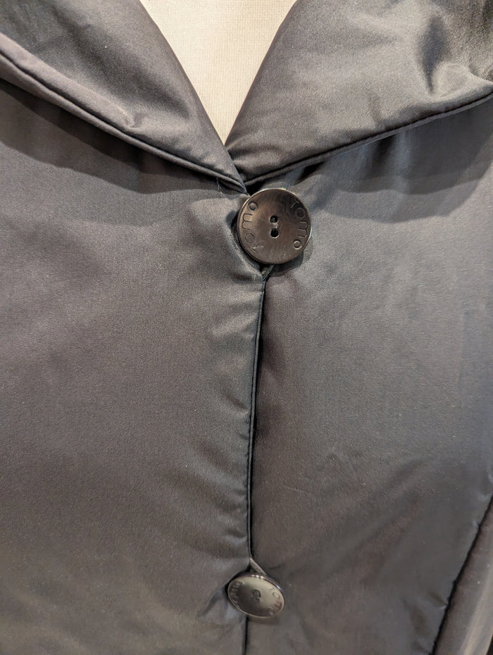 TOMO black quilted coat L