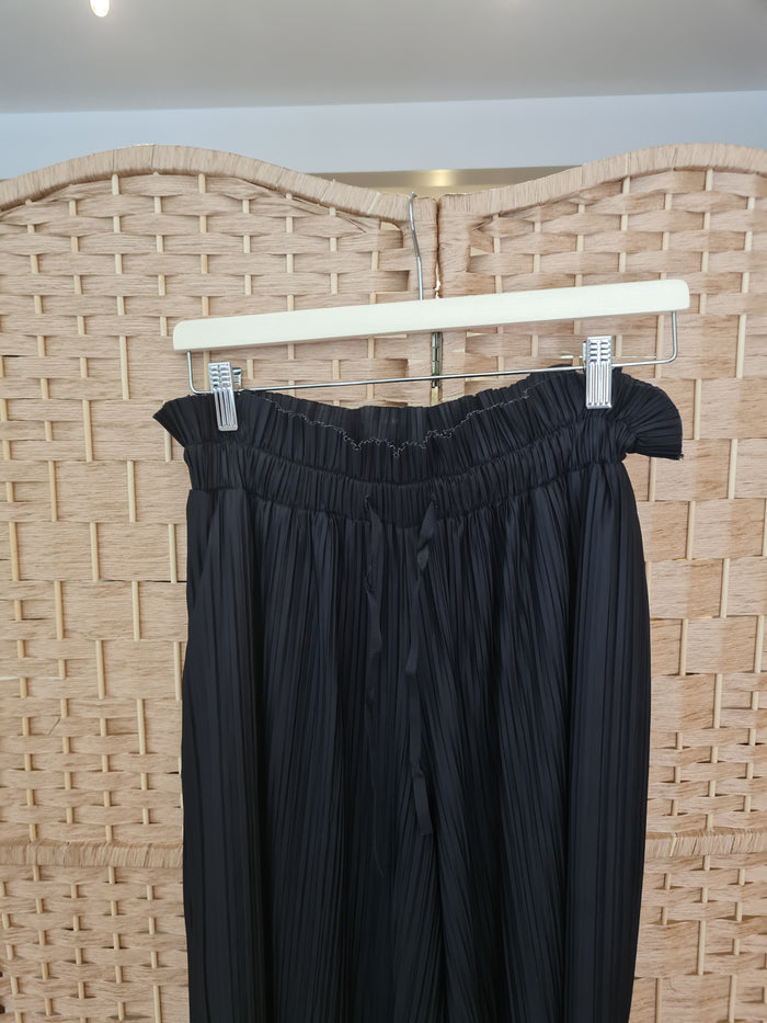 Topshop black plisse trousers 8