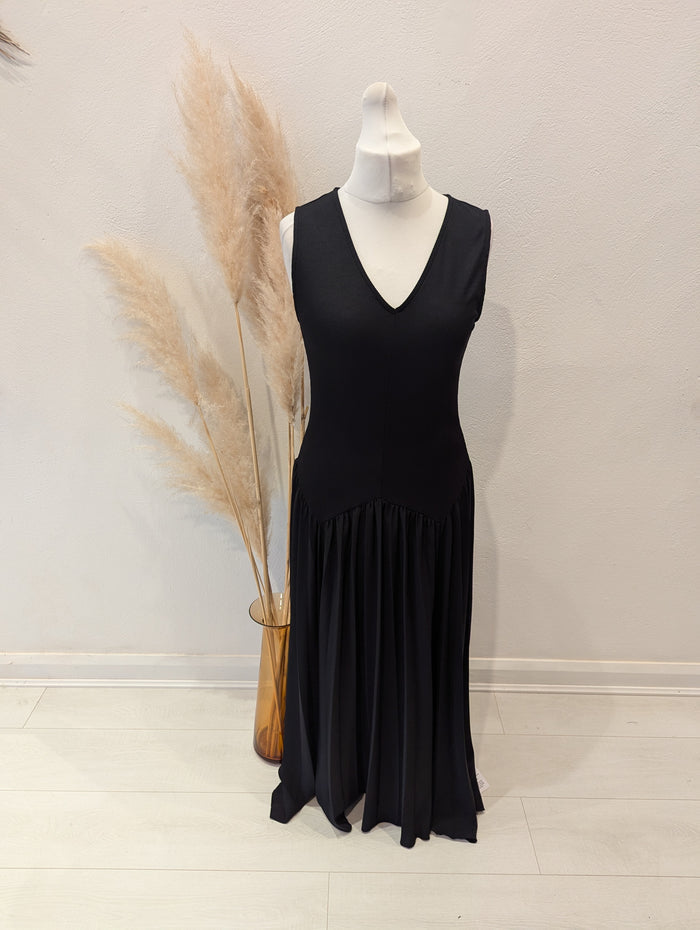 Topshop Black Sleeveless Maxi 14 NWT
