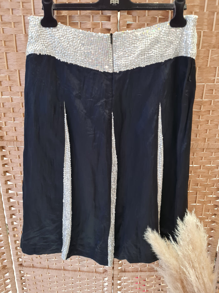Trelise Cooper black embellished skirt 16