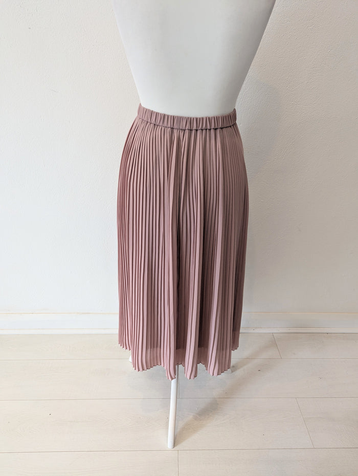 Uniqlo Blush Pleated Skirt L
