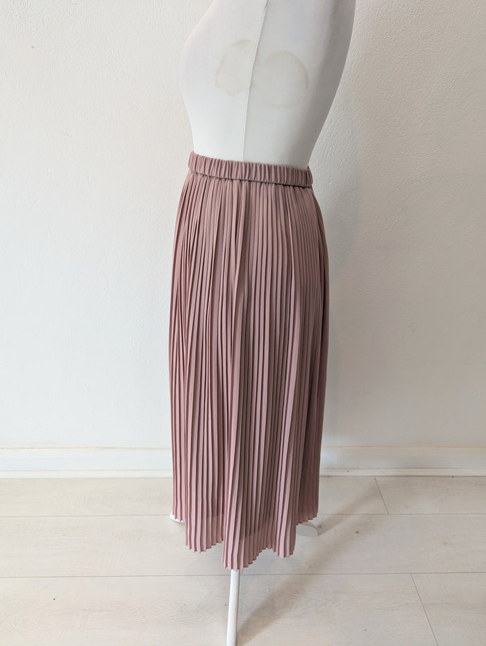 Uniqlo Blush Pleated Skirt L