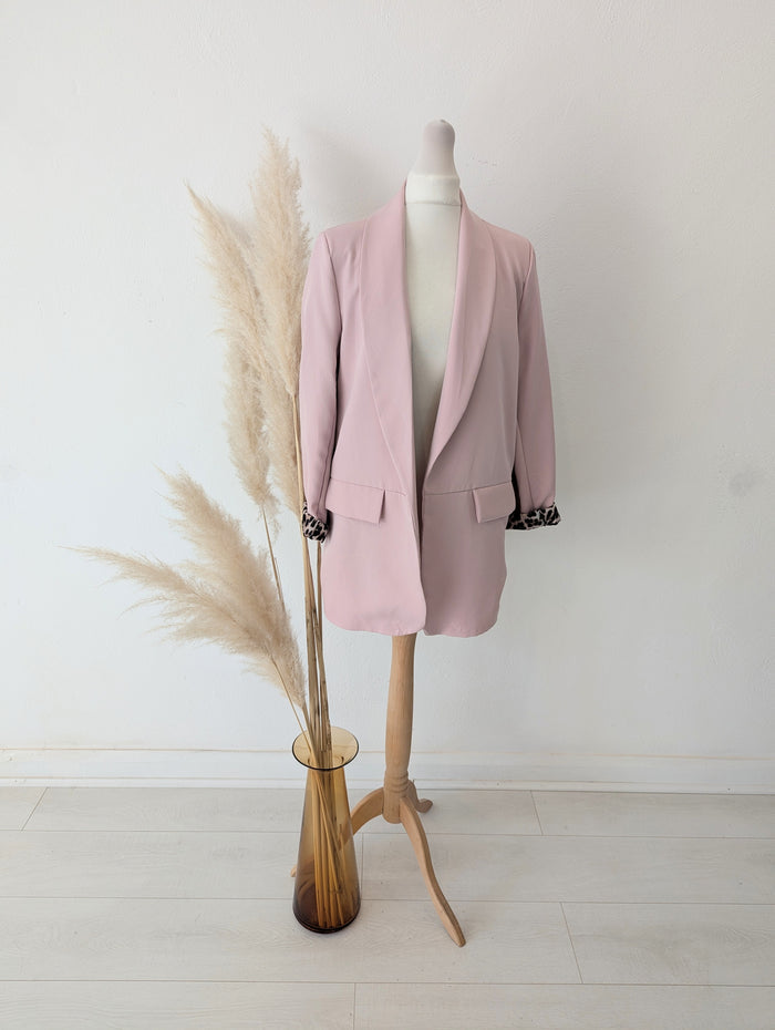 Vanta Pink Leopard Blazer 8/10