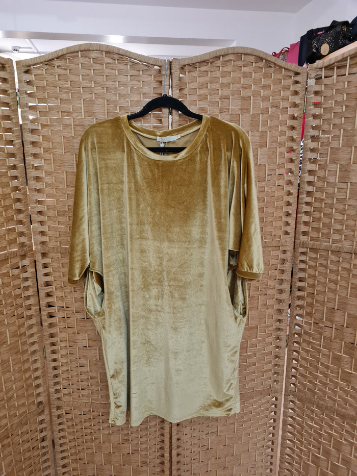 VeraLucy Gold Velour Dress M/L