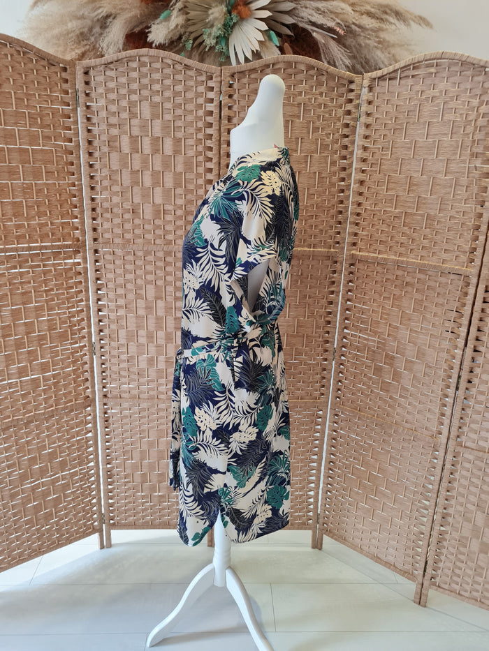 Vintage Love Leaf Print Tunic Size Medium