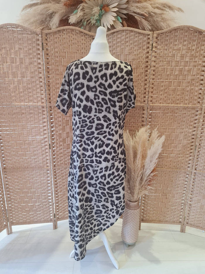 Vonda XL Animal Print long back tunic