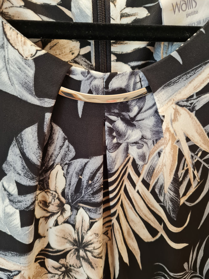 Wallis Floral Jumpsuit Size 10 Petite