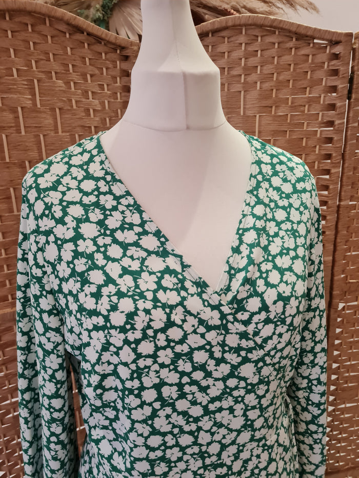 Wallis Green Floral wrap Dress 16