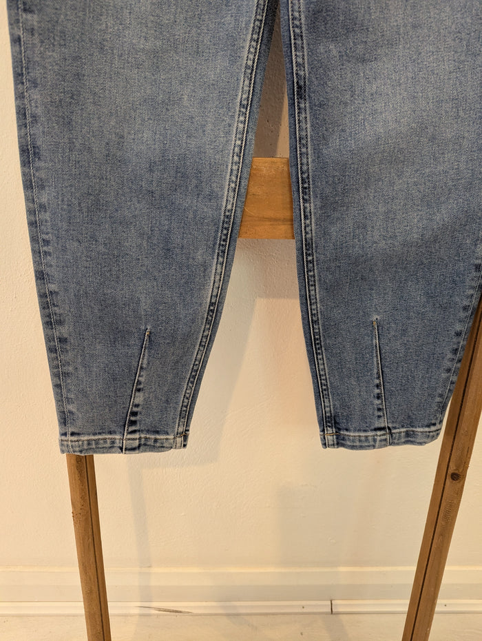 Wardrobe 44 barrel jeans 8 NWT RRP £95