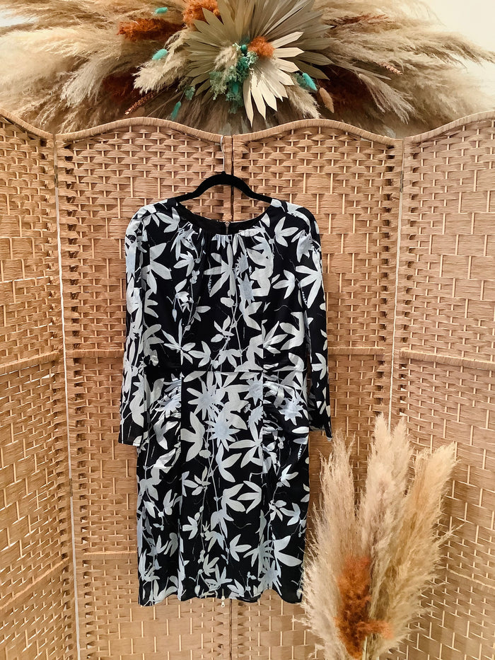 Whistle Navy/Lt Blue Leaf dress Size 16