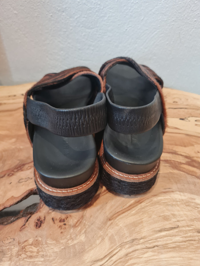 Whistles Tiger Cross Strap Sandal Size 6 RRP £170
