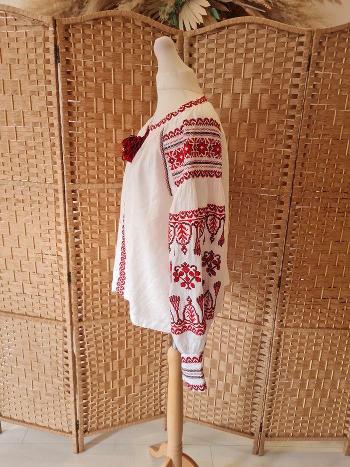 White patterned sleeve top M