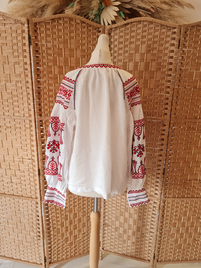 White patterned sleeve top M