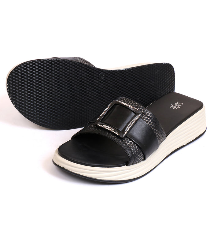 Women Slippers 840685