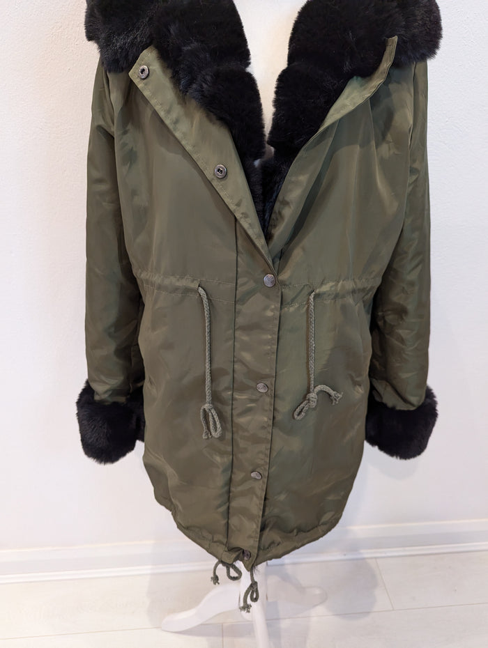 www.roiii.net Khaki Parka L