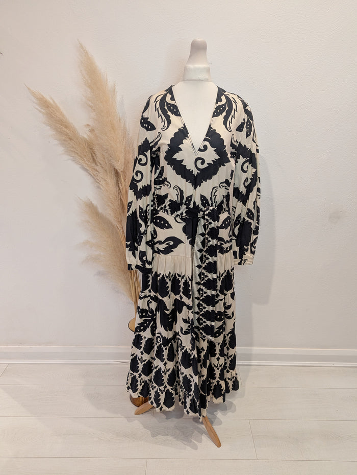 Zara Black & Cream Maxi S