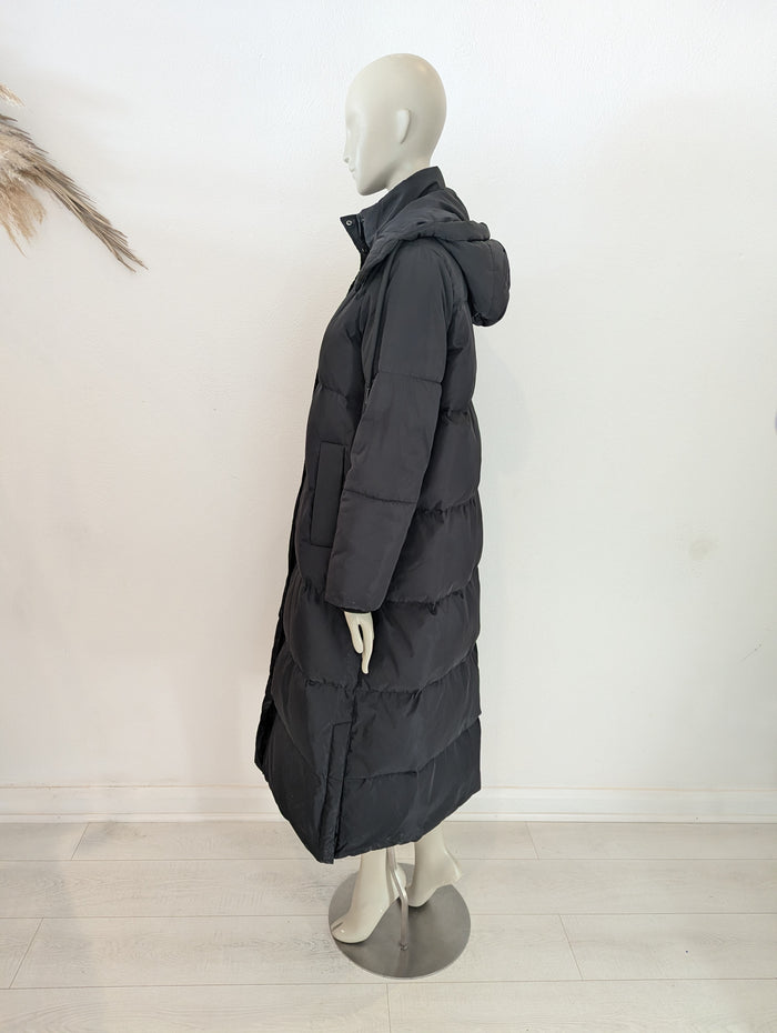 Zara Black Down Filled Puffa Coat L
