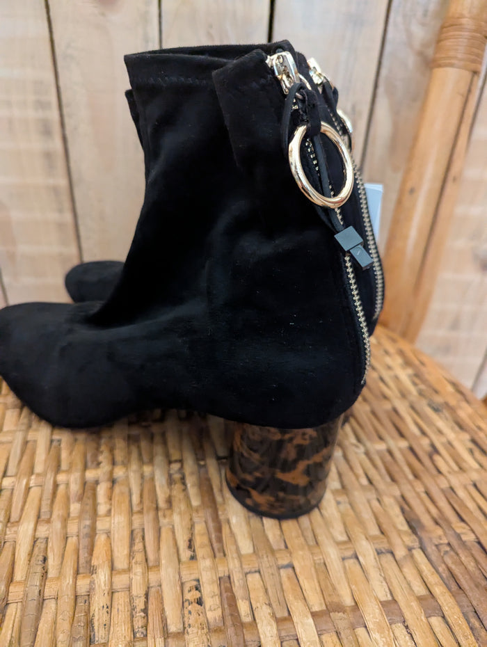 Zara black suede boots 8 RRP £40
