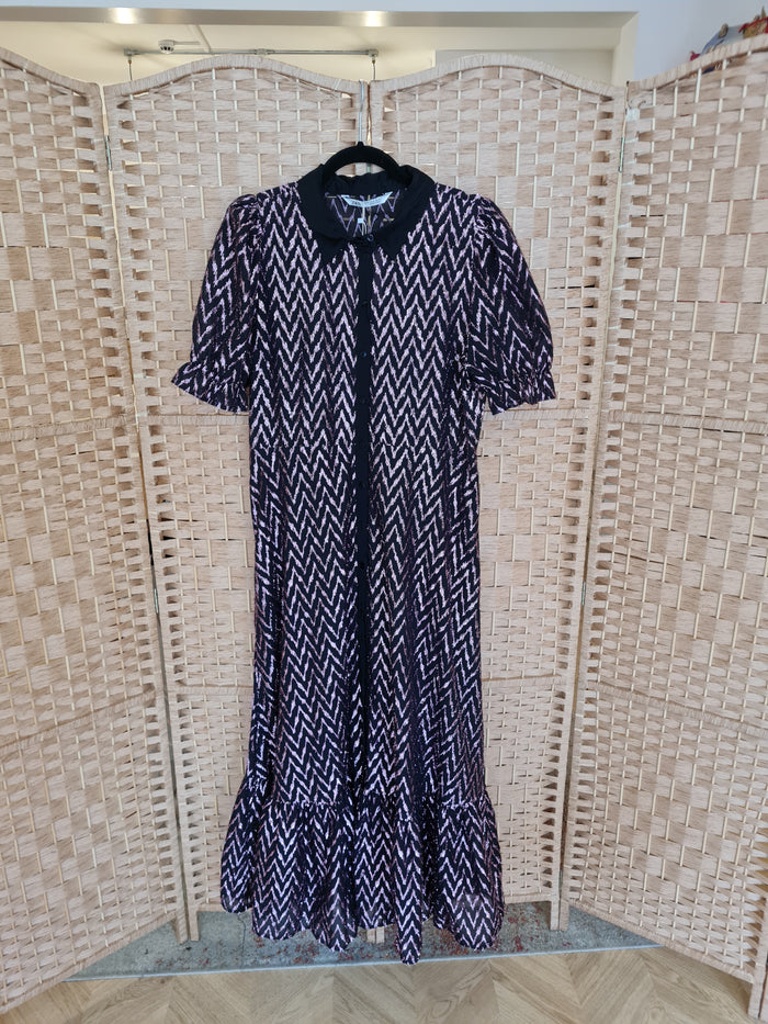 Zara Black/Pink Zigzag Dress XL