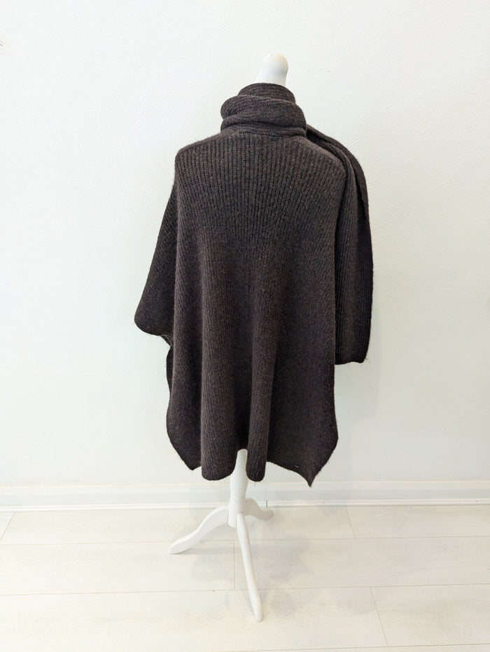 Zara Brown Cape S