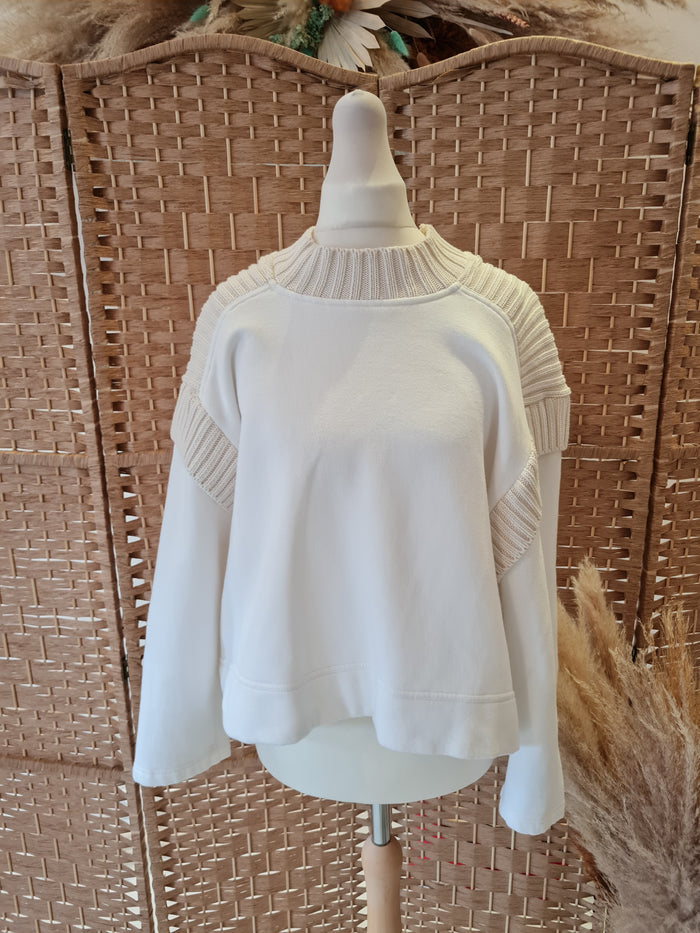 Zara cream jumper M