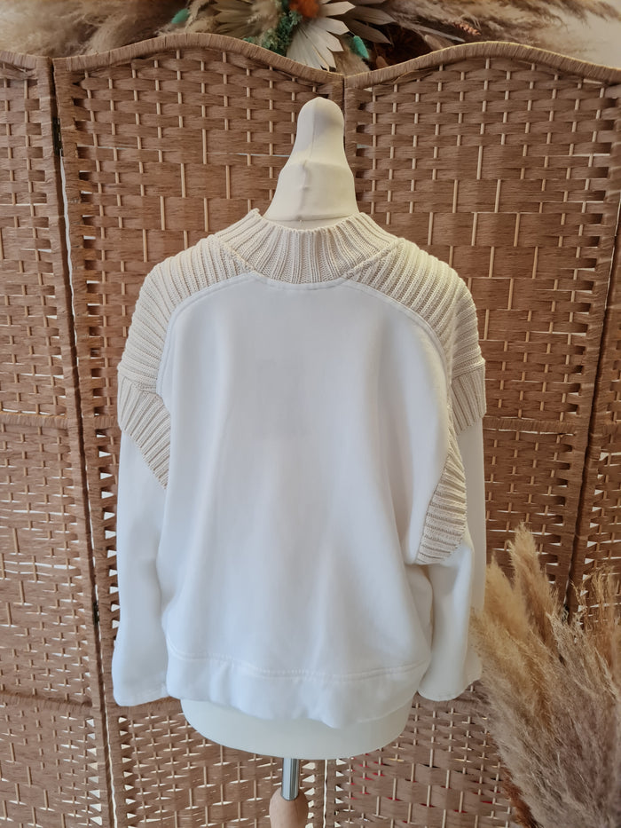 Zara cream jumper M
